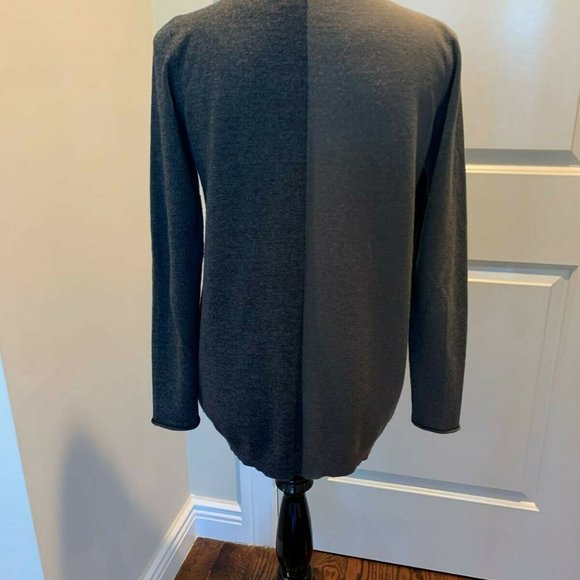 EUC D. EXTERIOR Cashmere Blend Taupe Gray Sweater - Picture 4 of 8